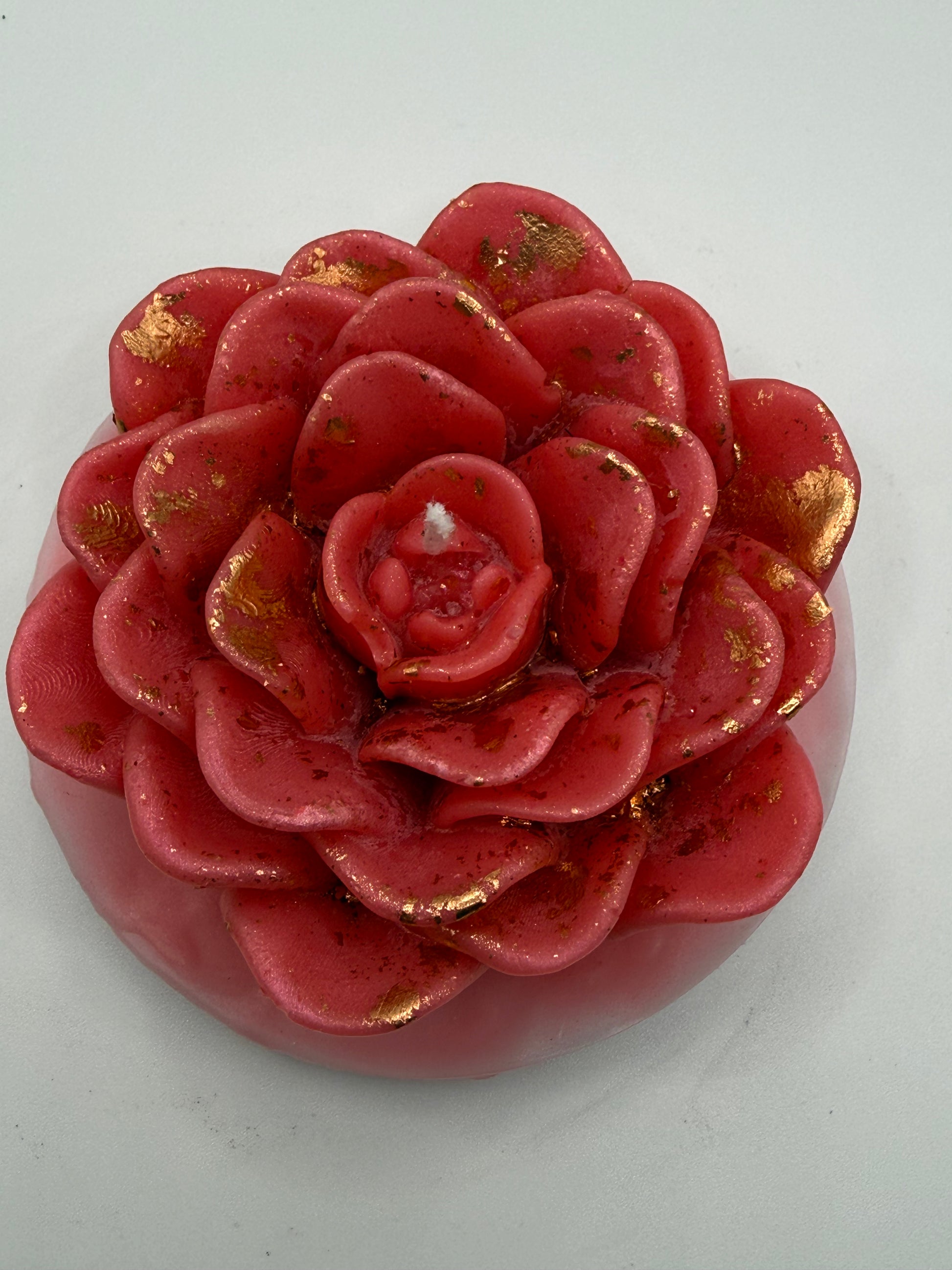 Flower scented candle