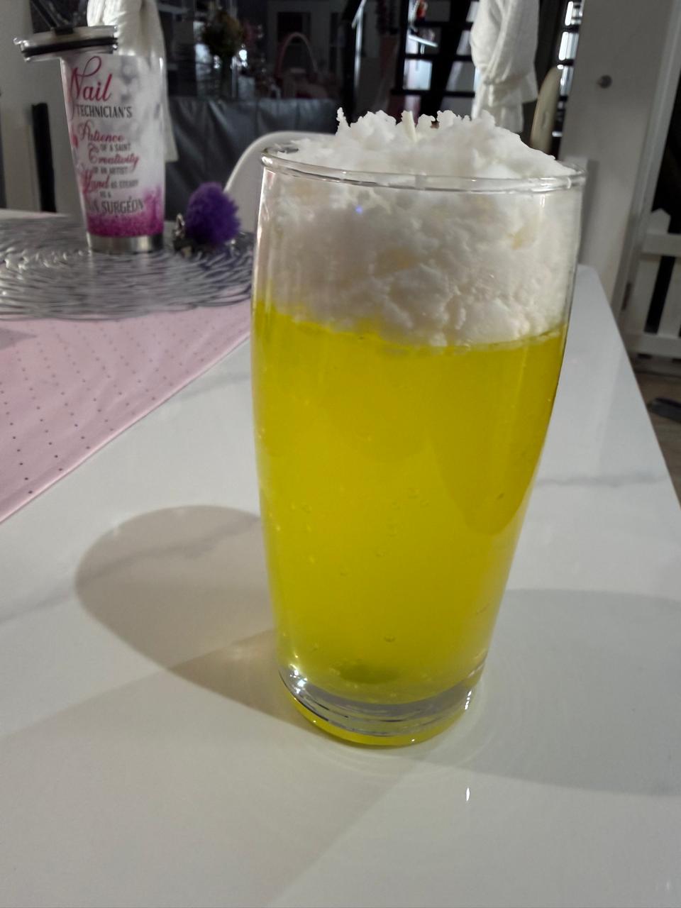 Passionfruit scented candle
