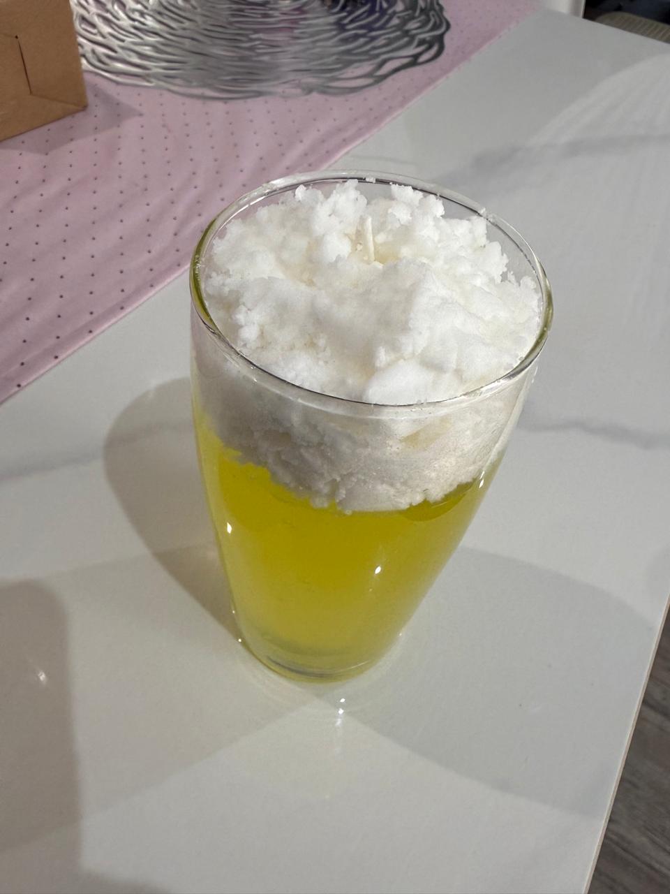 Passionfruit scented candle