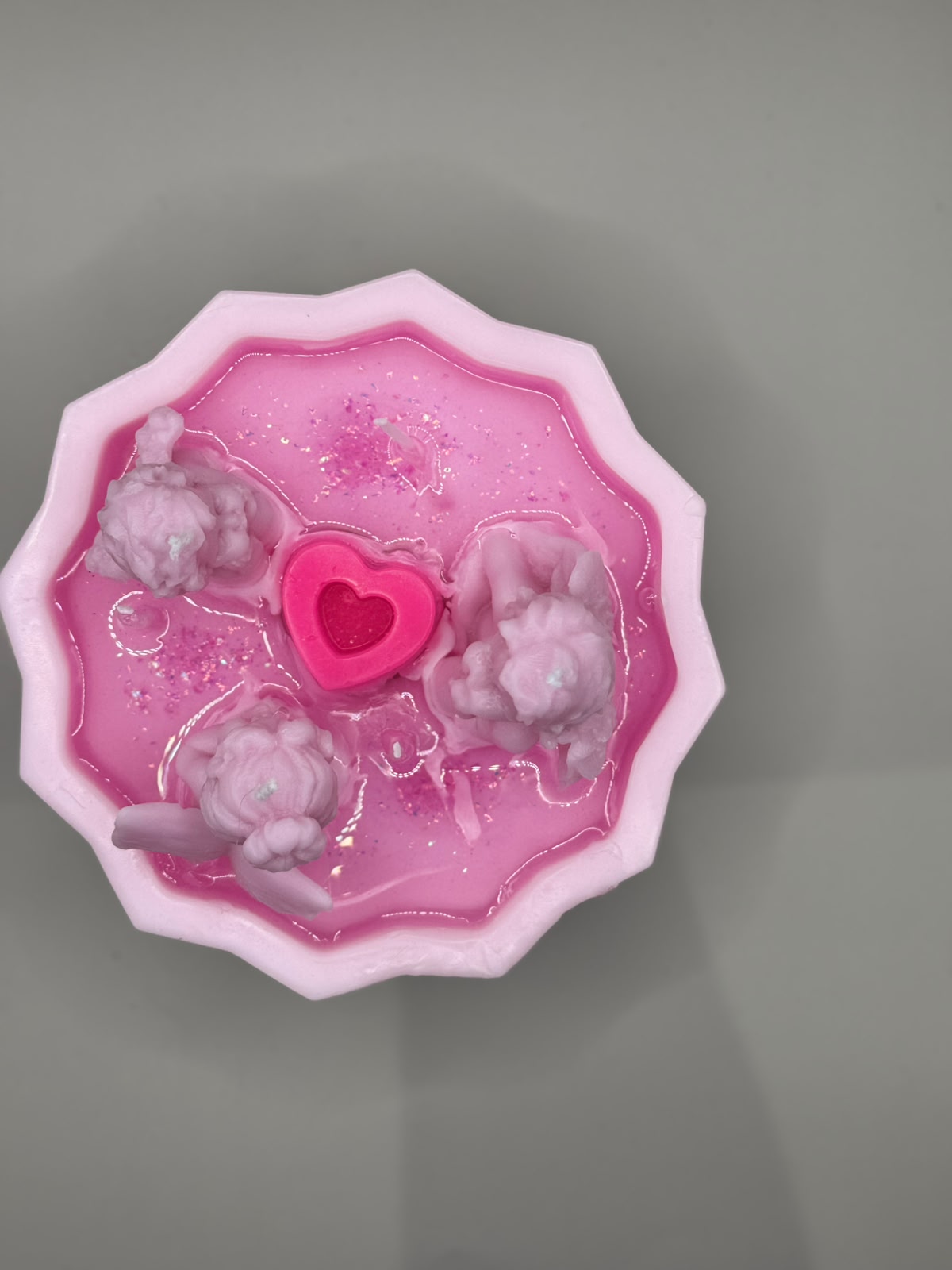 Scented candles in ceramic castings