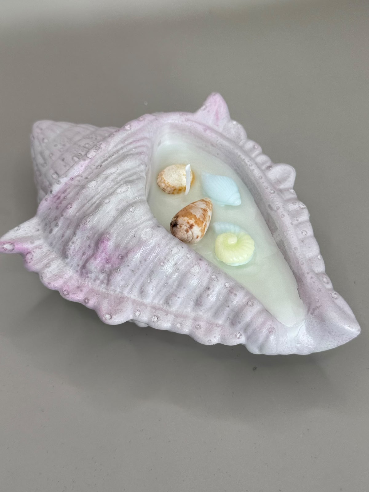 Scented candles in ceramic castings